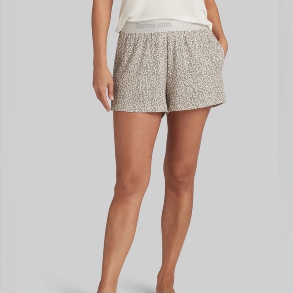 NWT Tommy John Women’s Second Skin Leopard Sleep Shorts